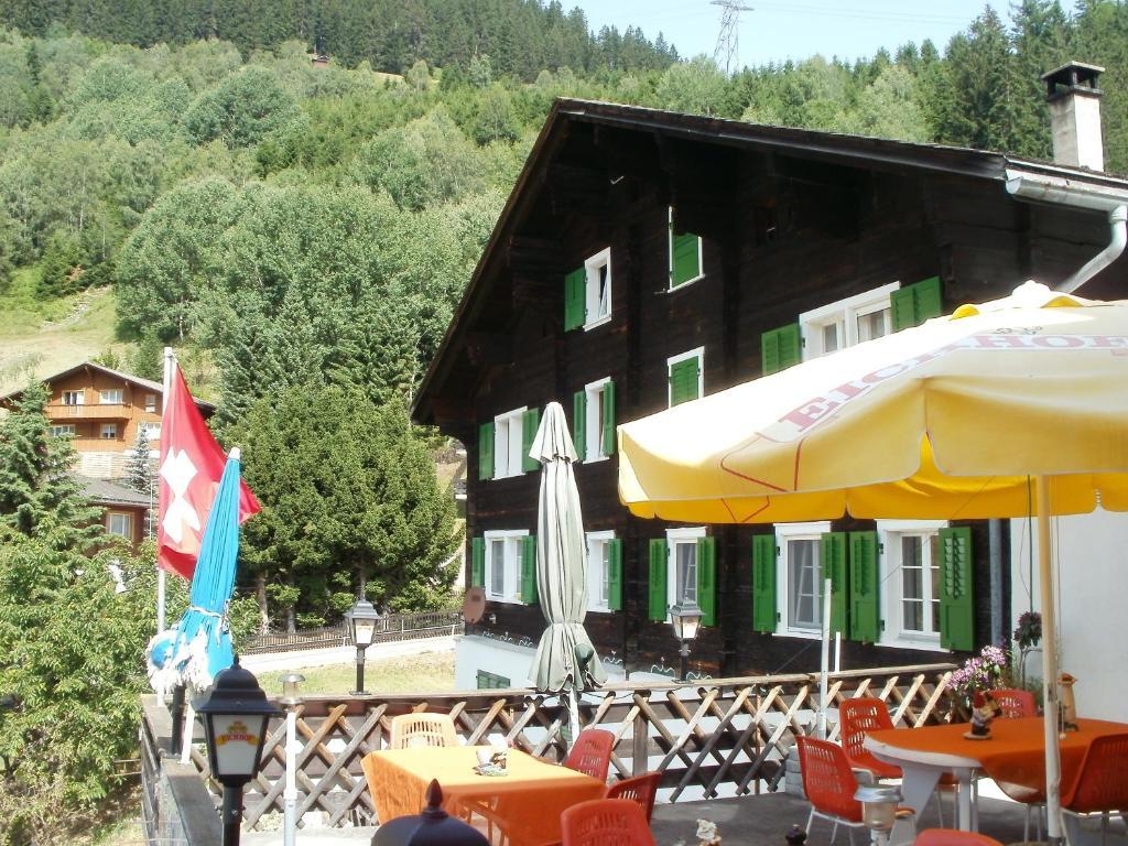 Hotel Pez Ault Disentis Esterno foto